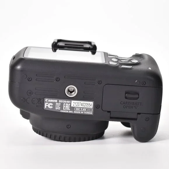 Canon EOS Rebel T5 DSLR Camera 18MP 18-55mm Lens Video 10943 Clicks 32GB SD MINT - Picture 11 of 16